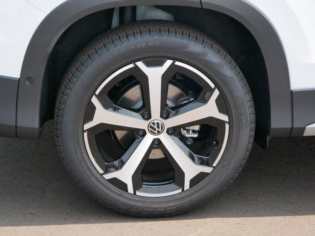 new 2025 Volkswagen Tiguan car, priced at $35,434