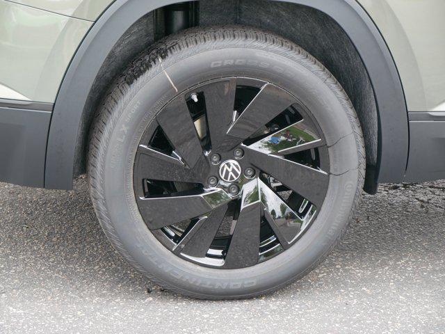 new 2025 Volkswagen Atlas car, priced at $44,514