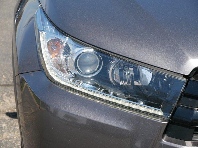 used 2018 Toyota Highlander car, priced at $27,975