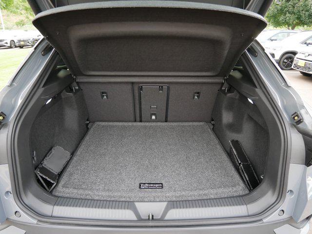 new 2025 Volkswagen ID.4 car, priced at $54,029