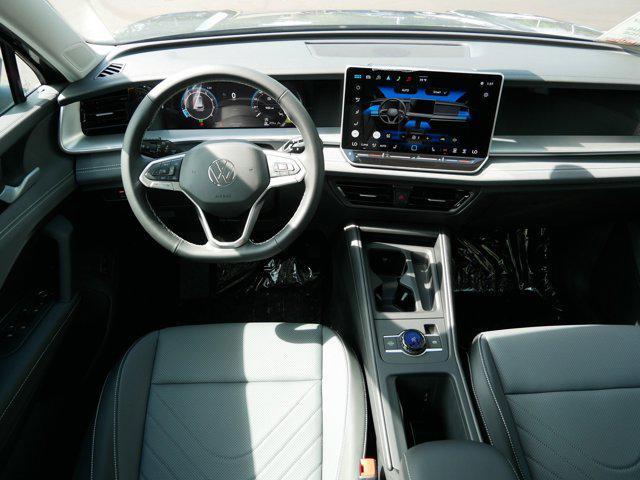 new 2025 Volkswagen Tiguan car, priced at $35,075