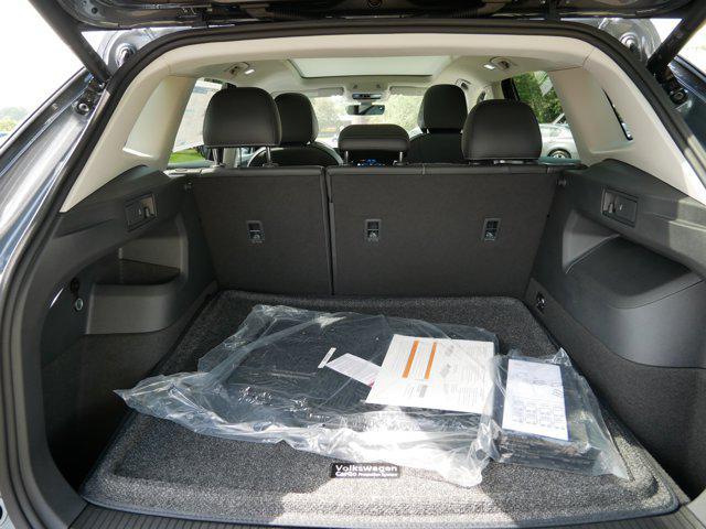 new 2025 Volkswagen Tiguan car, priced at $35,075