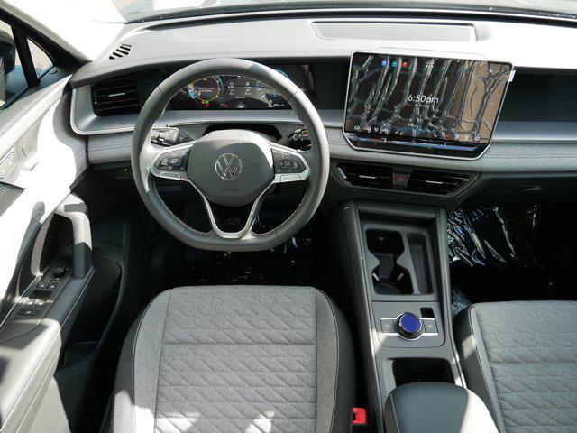 new 2025 Volkswagen Tiguan car, priced at $30,960