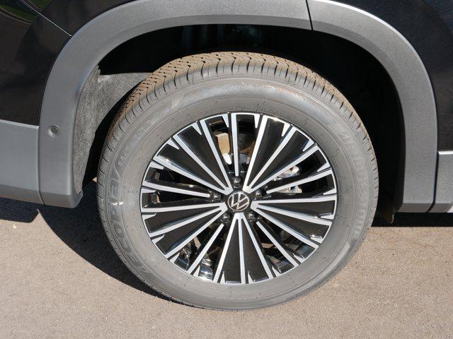 new 2025 Volkswagen Tiguan car, priced at $30,960