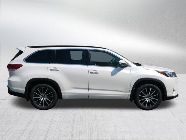 used 2017 Toyota Highlander car, priced at $19,995