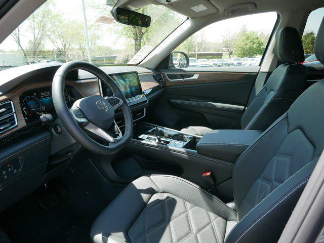 new 2025 Volkswagen Atlas car, priced at $43,919