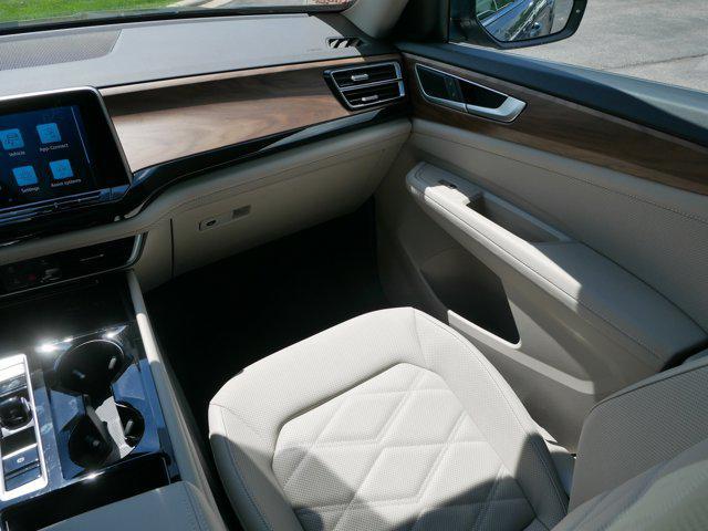 used 2025 Volkswagen Atlas car, priced at $37,988