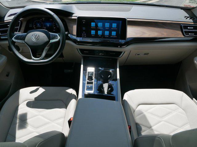 used 2025 Volkswagen Atlas car, priced at $37,988