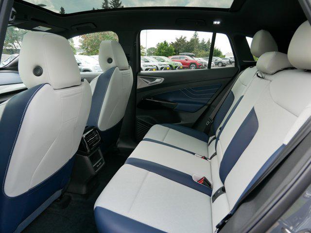 new 2025 Volkswagen ID.4 car, priced at $50,933