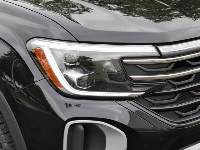 used 2025 Volkswagen Atlas car, priced at $41,475