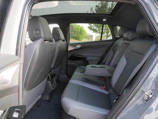new 2025 Volkswagen ID.4 car, priced at $49,758