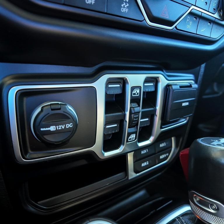 used 2020 Jeep Wrangler Unlimited car, priced at $32,984