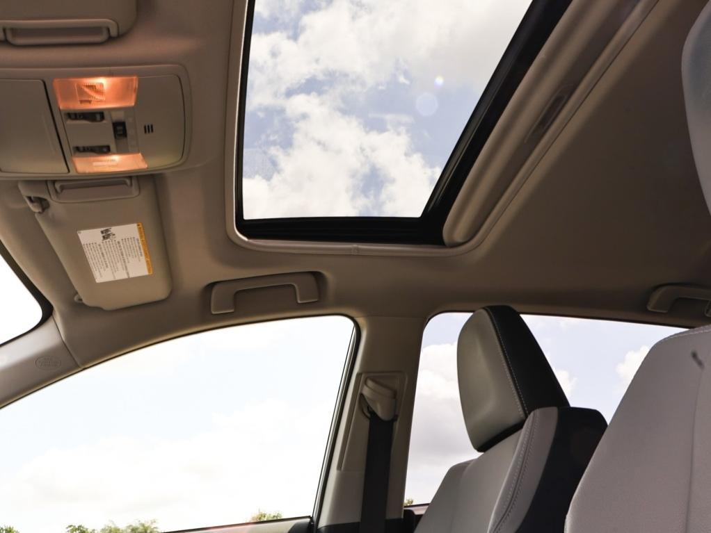 used 2018 Toyota RAV4 Hybrid car, priced at $20,919