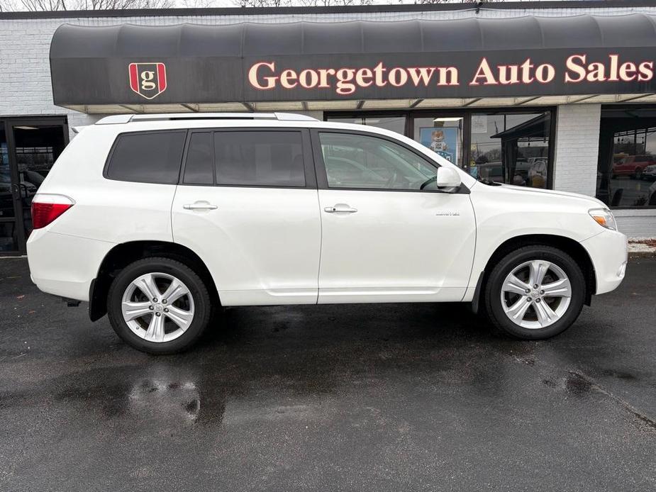 used 2008 Toyota Highlander car, priced at $6,984