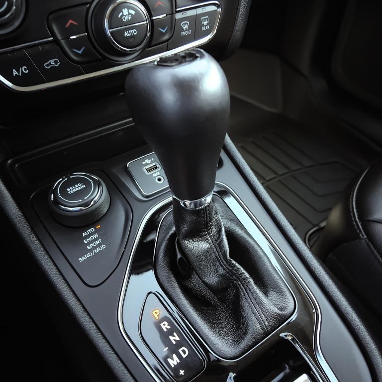 used 2020 Jeep Cherokee car, priced at $17,598