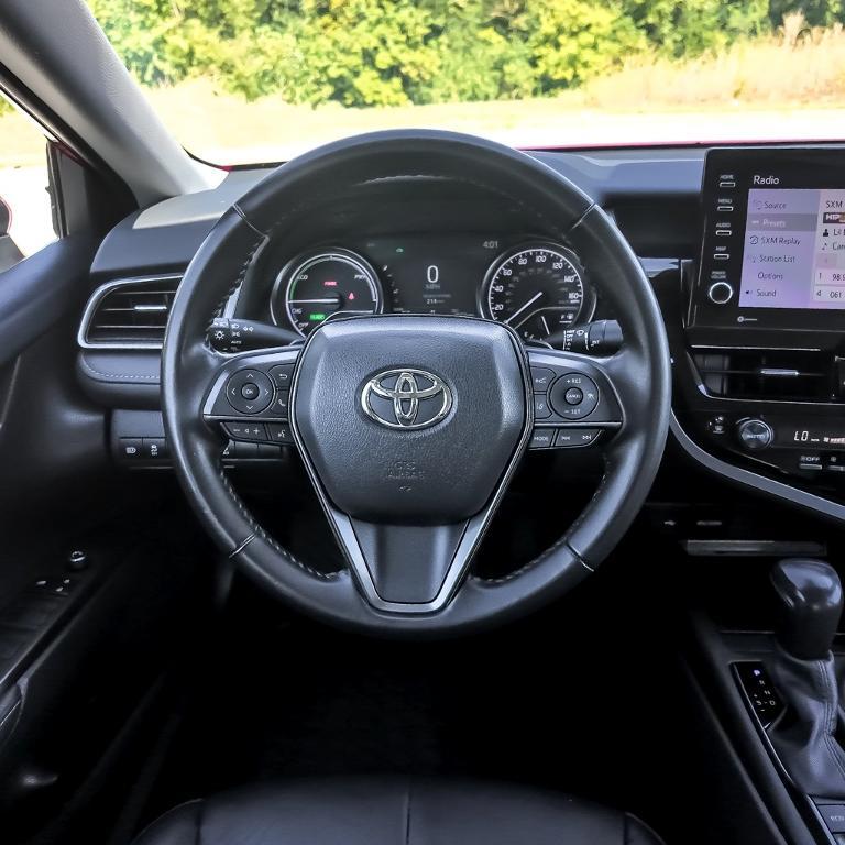 used 2021 Toyota Camry Hybrid car, priced at $30,984