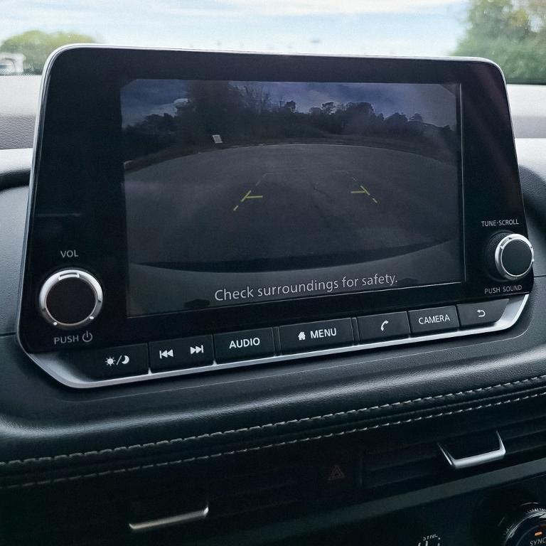 used 2023 Nissan Rogue car, priced at $21,984