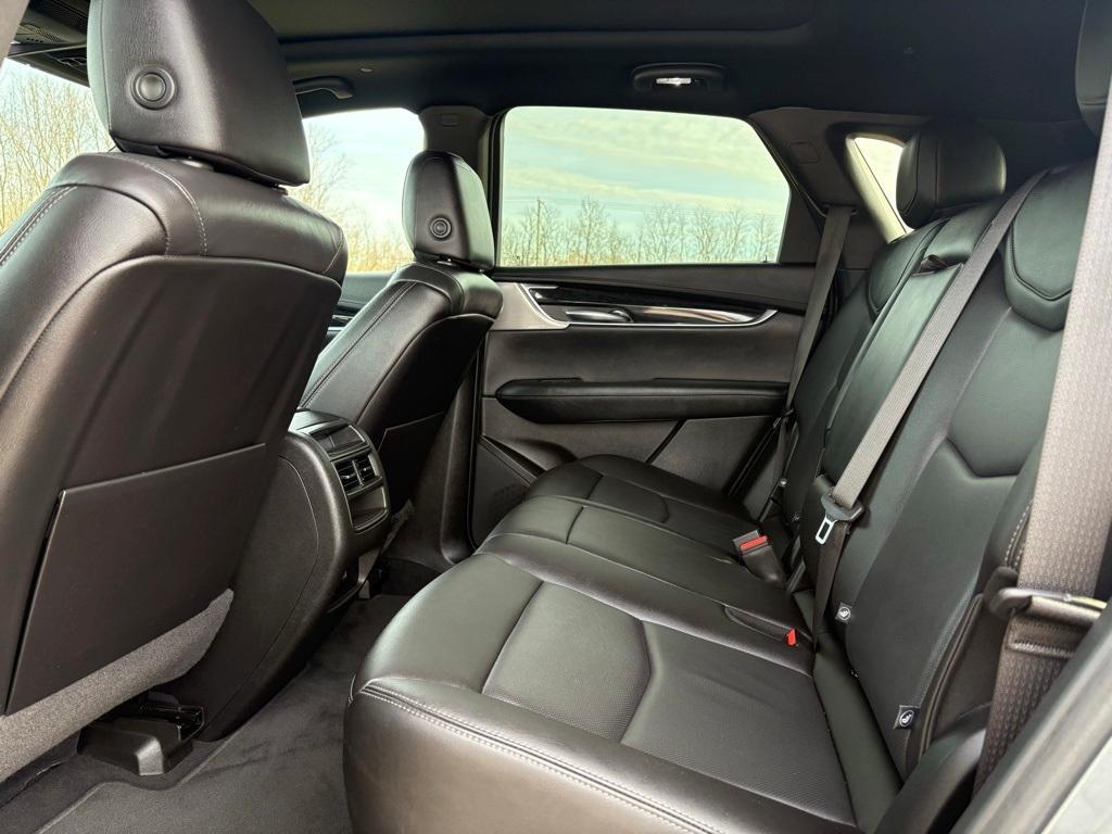 used 2021 Cadillac XT5 car, priced at $22,000