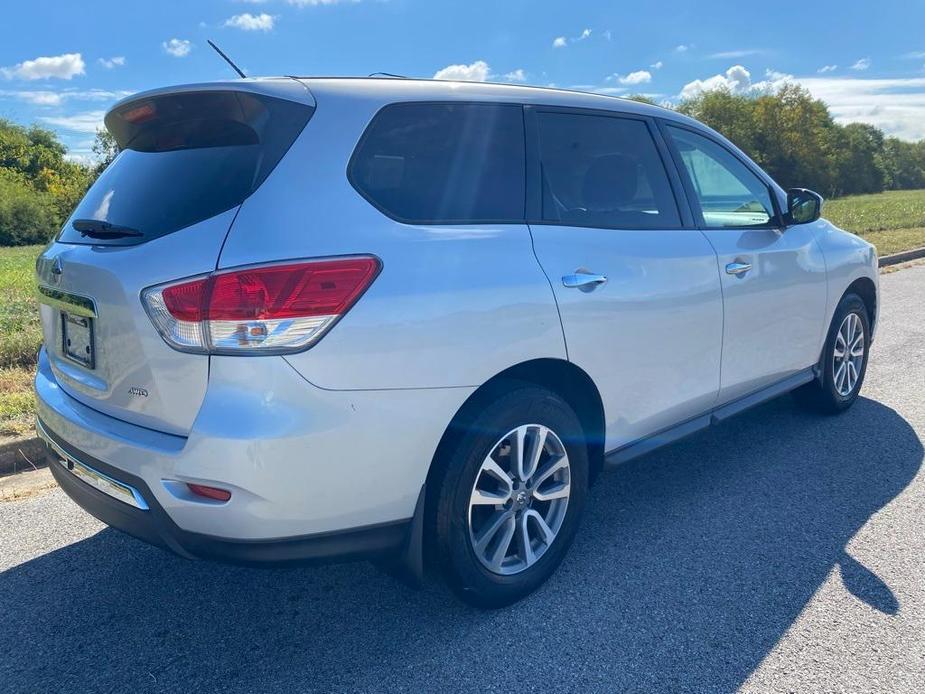 used 2014 Nissan Pathfinder car, priced at $7,499