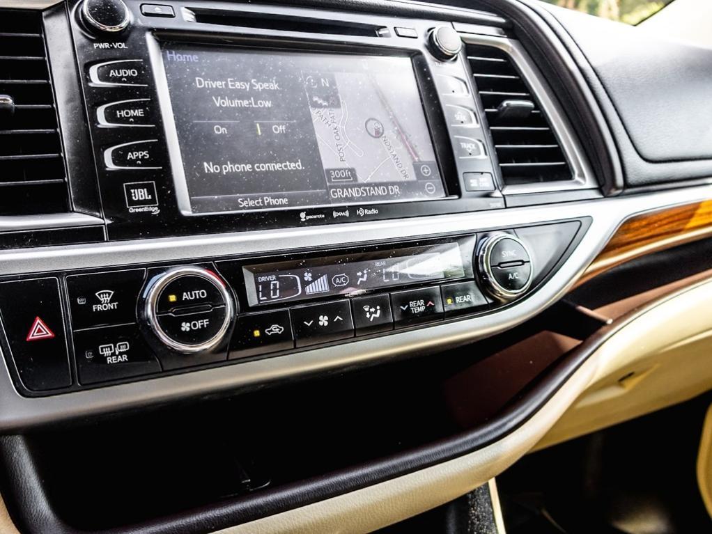 used 2018 Toyota Highlander car, priced at $28,598