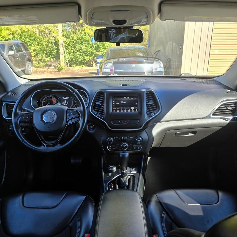 used 2019 Jeep Cherokee car, priced at $15,984