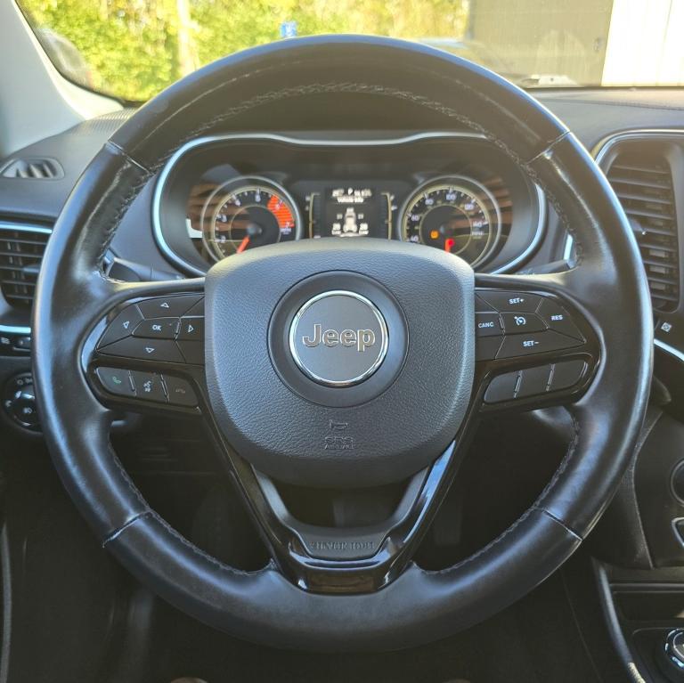used 2019 Jeep Cherokee car, priced at $15,984