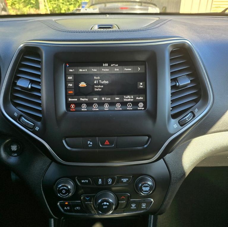 used 2019 Jeep Cherokee car, priced at $15,984