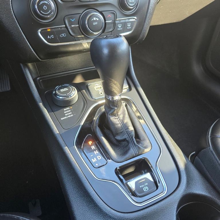 used 2019 Jeep Cherokee car, priced at $15,984