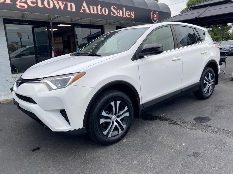 used 2018 Toyota RAV4 car