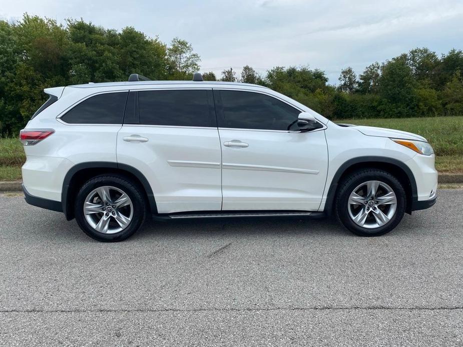 used 2016 Toyota Highlander car, priced at $24,984