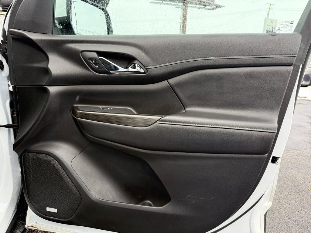 used 2023 GMC Acadia car, priced at $26,199