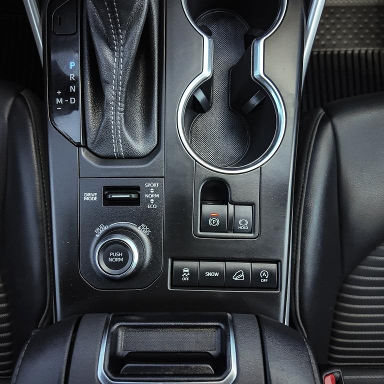 used 2022 Toyota Highlander car, priced at $34,705