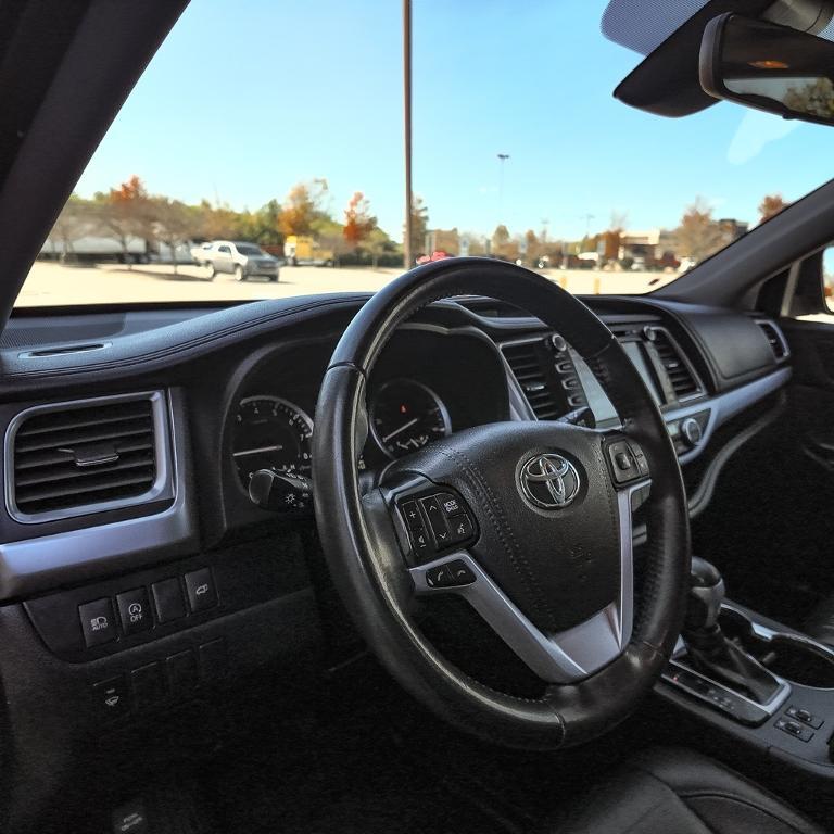 used 2019 Toyota Highlander car, priced at $23,598