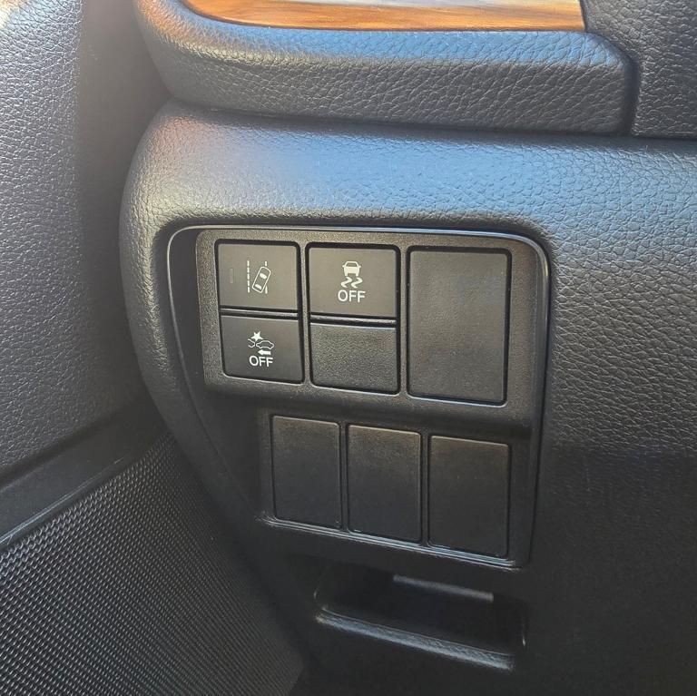 used 2018 Honda CR-V car, priced at $15,698