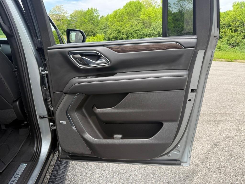 used 2023 Chevrolet Suburban car, priced at $52,557