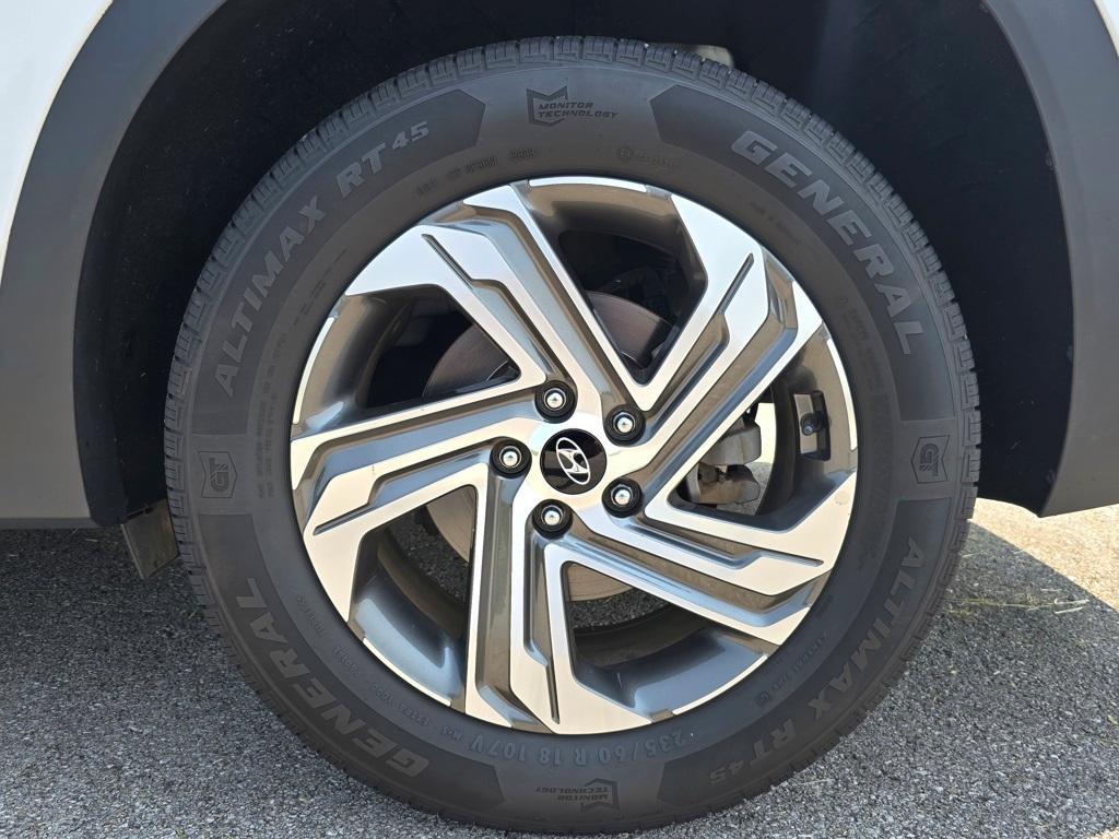 used 2022 Hyundai Santa Fe car, priced at $21,598