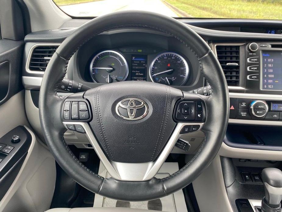 used 2019 Toyota Highlander Hybrid car