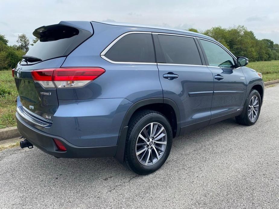 used 2019 Toyota Highlander Hybrid car