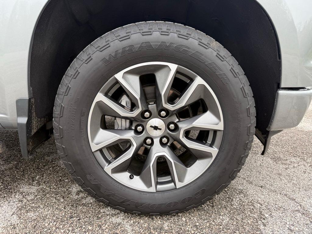 used 2024 Chevrolet Silverado 1500 car, priced at $49,984
