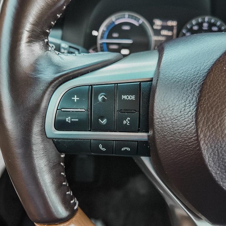 used 2017 Lexus ES 300h car, priced at $20,984