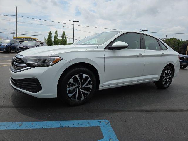 used 2024 Volkswagen Jetta car, priced at $22,244
