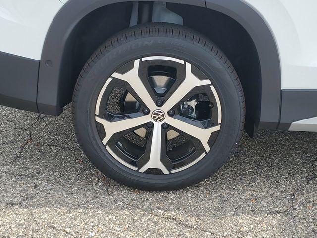 new 2025 Volkswagen Tiguan car, priced at $36,380