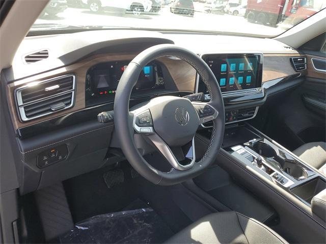 new 2025 Volkswagen Atlas car, priced at $46,216