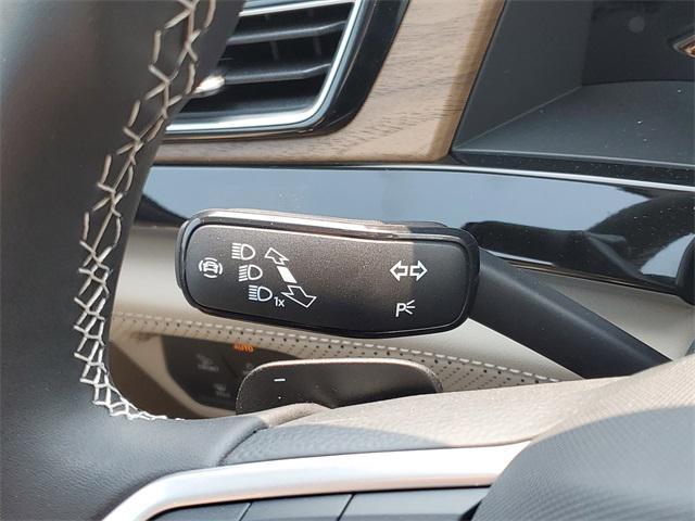 new 2025 Volkswagen Atlas car, priced at $41,038