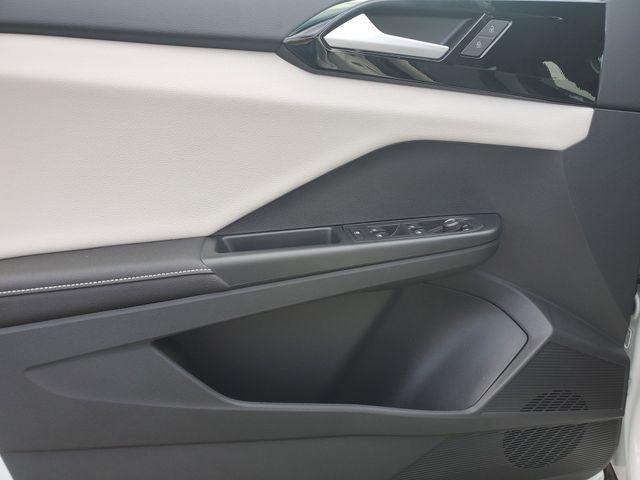 new 2025 Volkswagen Taos car, priced at $28,455