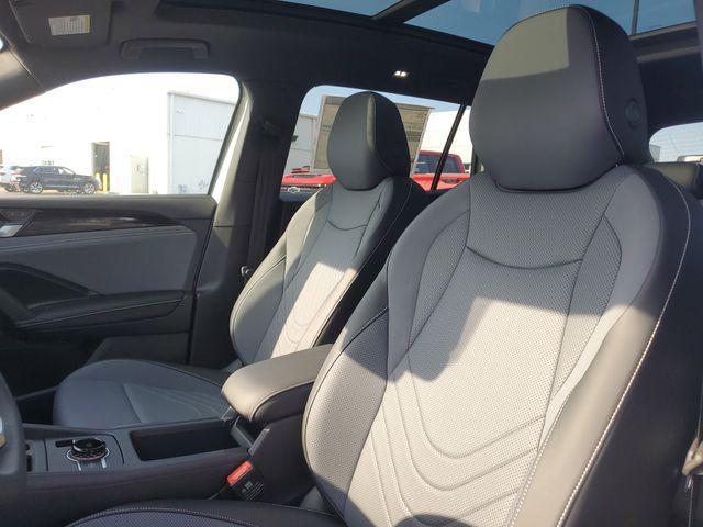 new 2025 Volkswagen Tiguan car, priced at $38,785