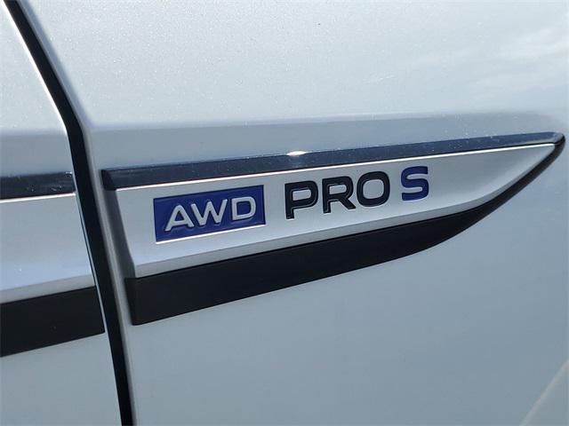 new 2025 Volkswagen ID.4 car, priced at $53,518