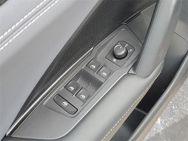 new 2025 Volkswagen Tiguan car, priced at $36,370