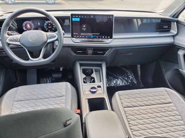 new 2025 Volkswagen Tiguan car, priced at $32,825