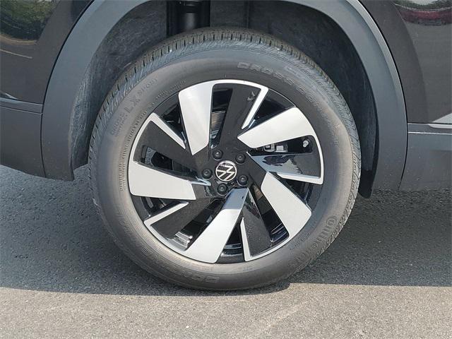 new 2025 Volkswagen Atlas Cross Sport car, priced at $44,937
